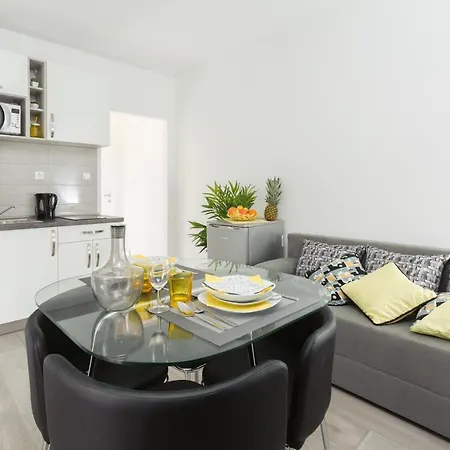 Ami Apartment